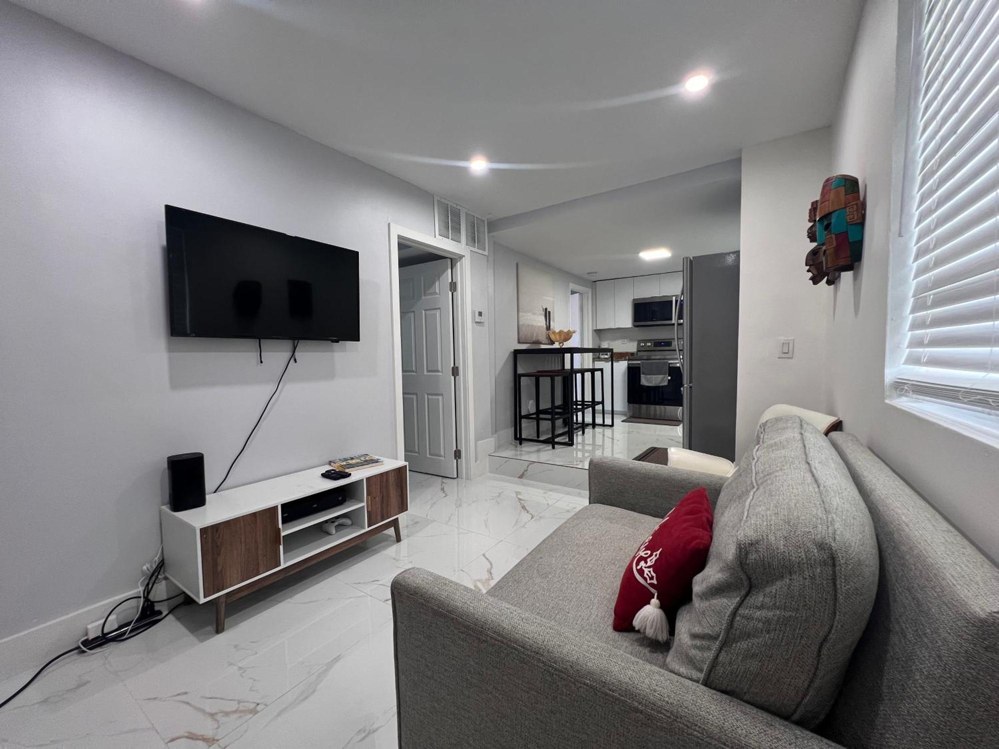 Charming Two Bedroom Apartment. ميامي المظهر الخارجي الصورة